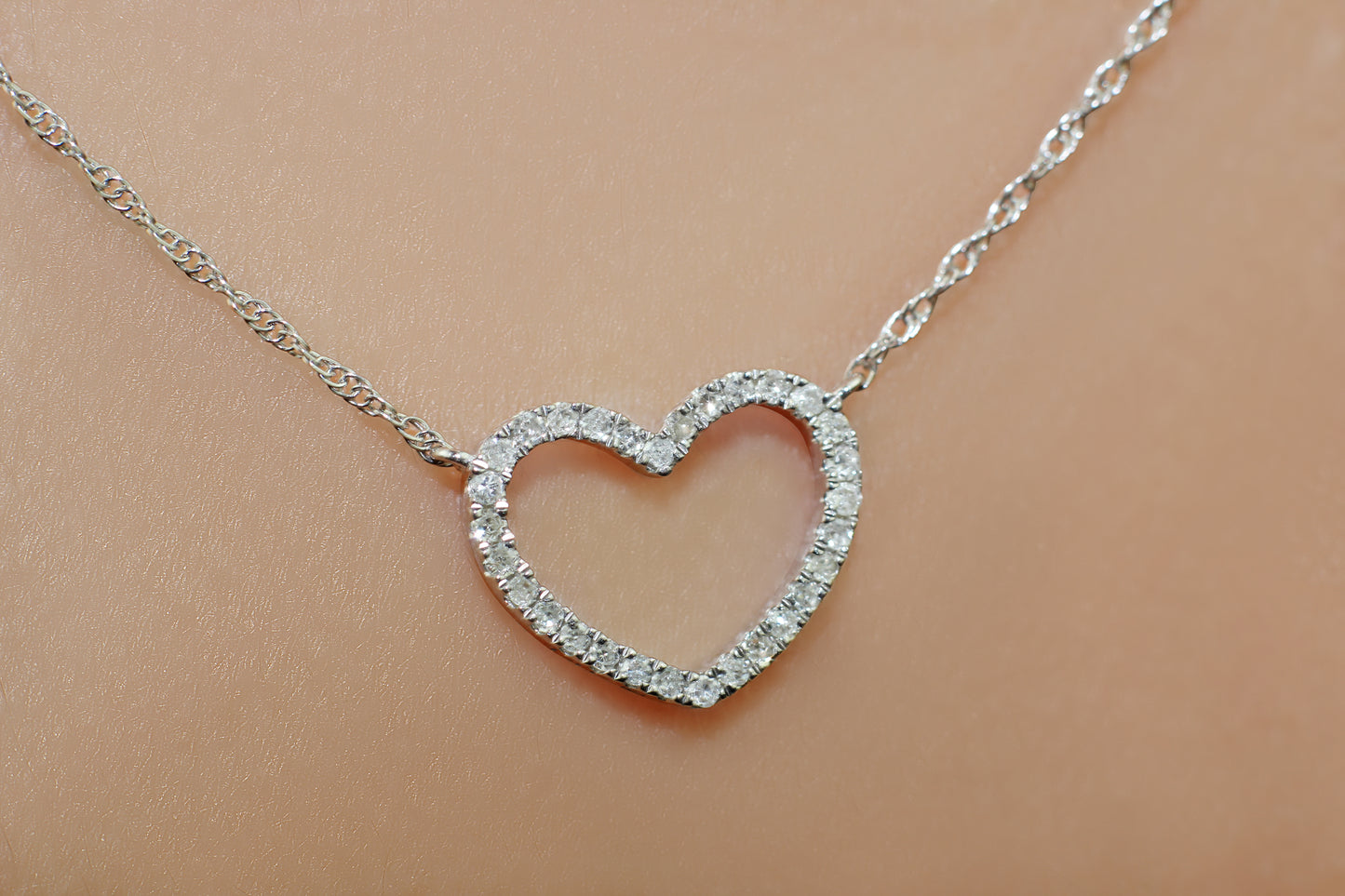Belantina 1/12 Carat Diamond Heart Pendant Necklace for Women in 14k White and Yellow Gold on 16 to 18 Inch Adjustable Chain (H-I, I1-I2, cttw) Spring Ring