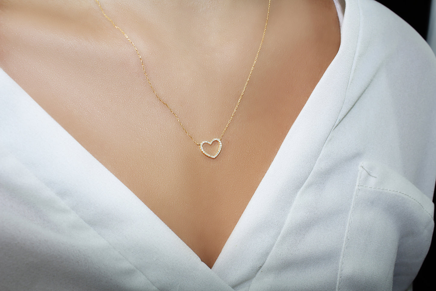 Belantina 1/12 Carat Diamond Heart Pendant Necklace for Women in 14k White and Yellow Gold on 16 to 18 Inch Adjustable Chain (H-I, I1-I2, cttw) Spring Ring