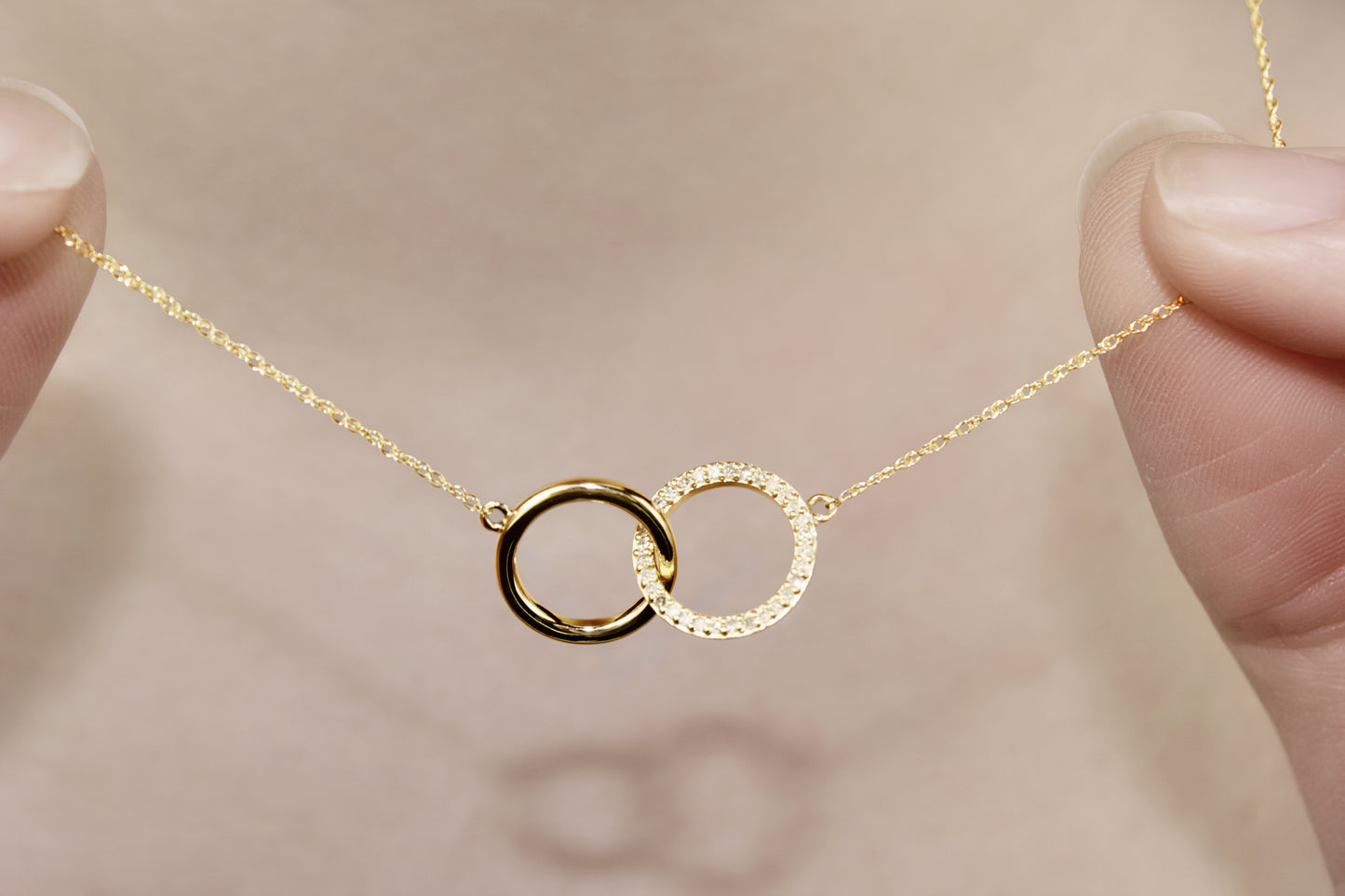 Belantina 1/10 Carat Diamond Interlocking Circles Pendant Necklace for Women in 14k White and Yellow Gold on 18 Inch Chain (H-I, I1-I2, cttw) Spring Ring