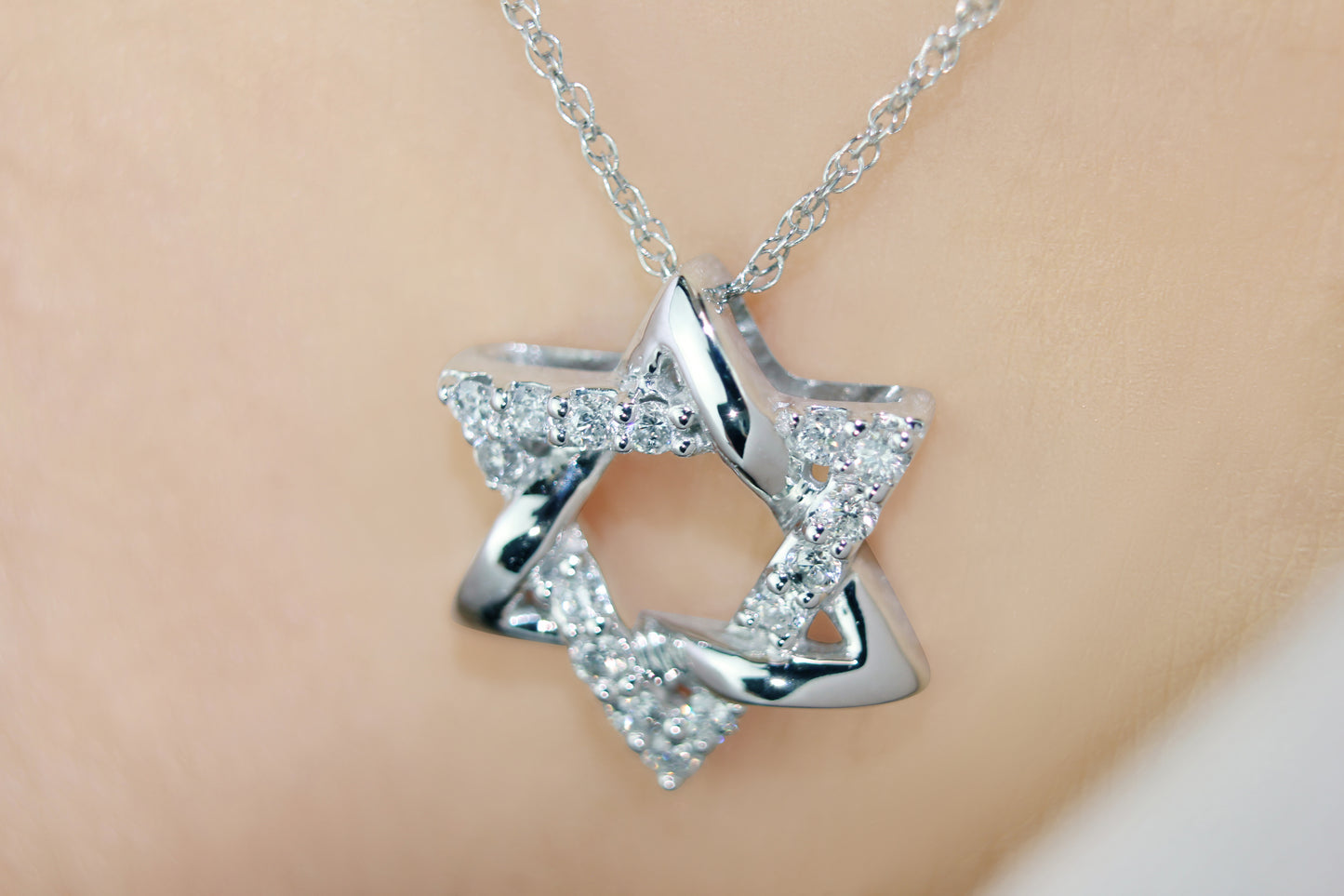 Belantina 14K Gold Star Of David Pendant With 15 Natural Diamonds