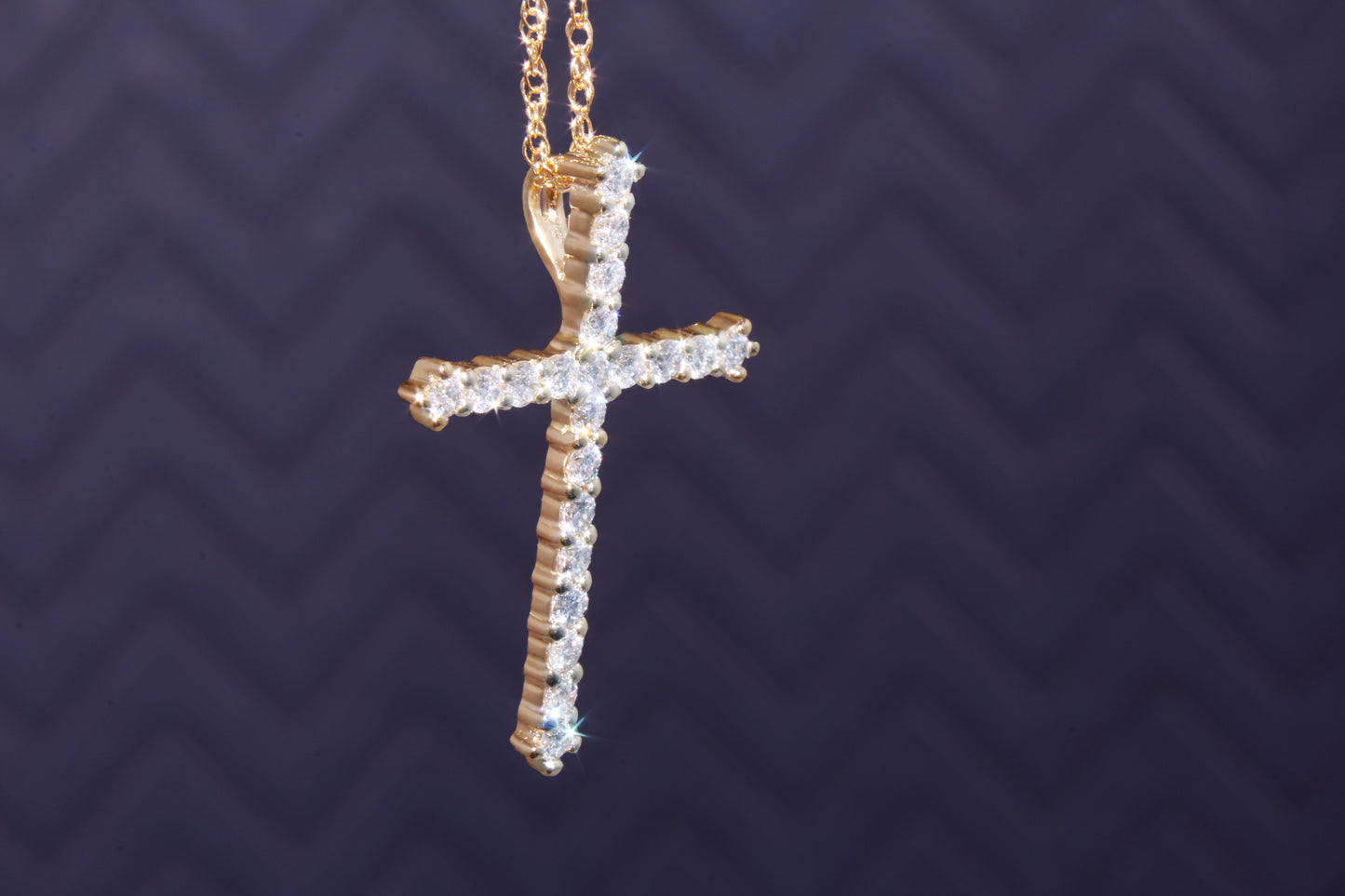 Belantina 1/4 Carat Natural Diamond Cross Pendant Set In Solid 14K Gold