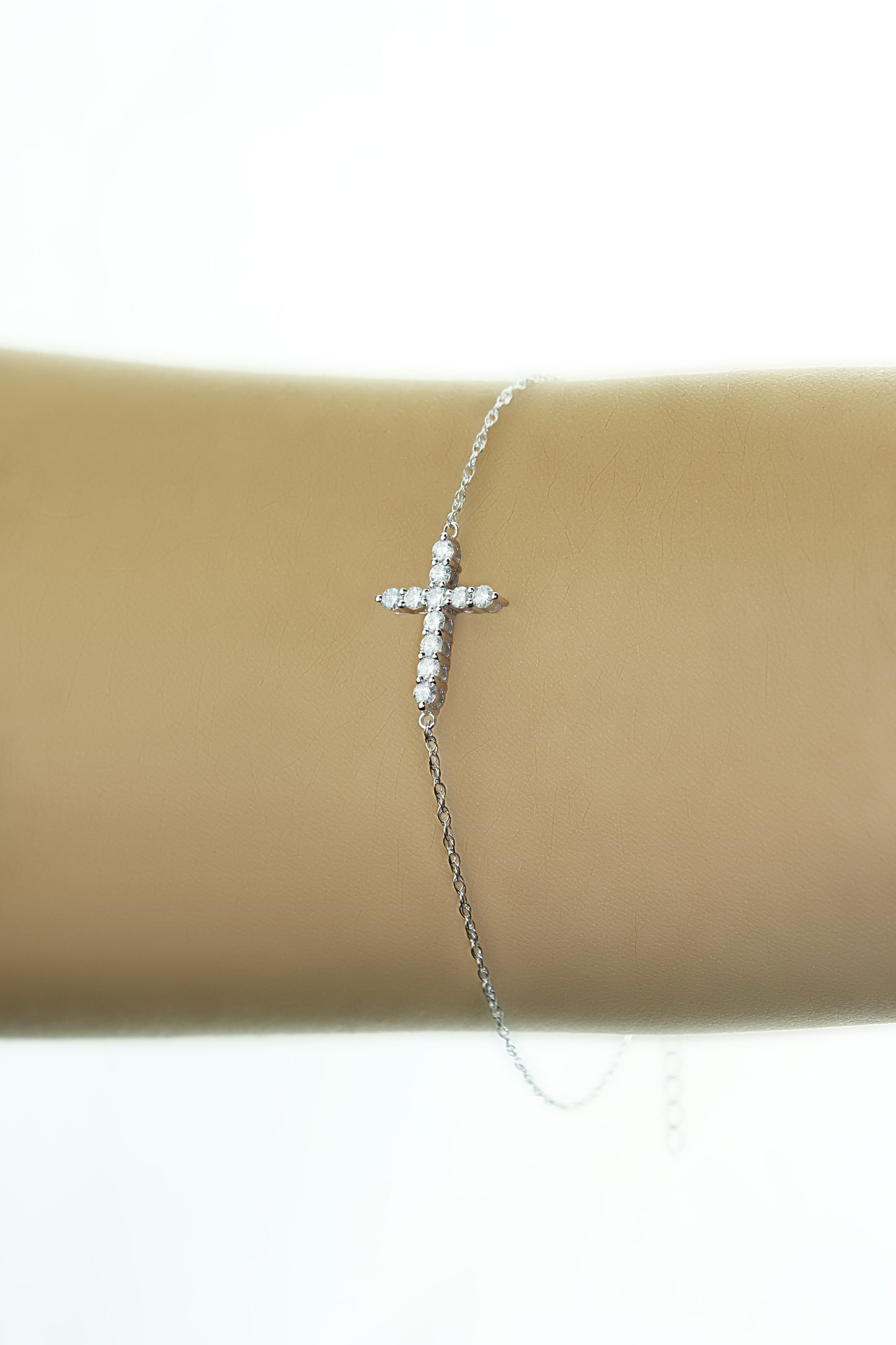 Belantina Diamond Sideways Cross Bracelet In 14k Gold