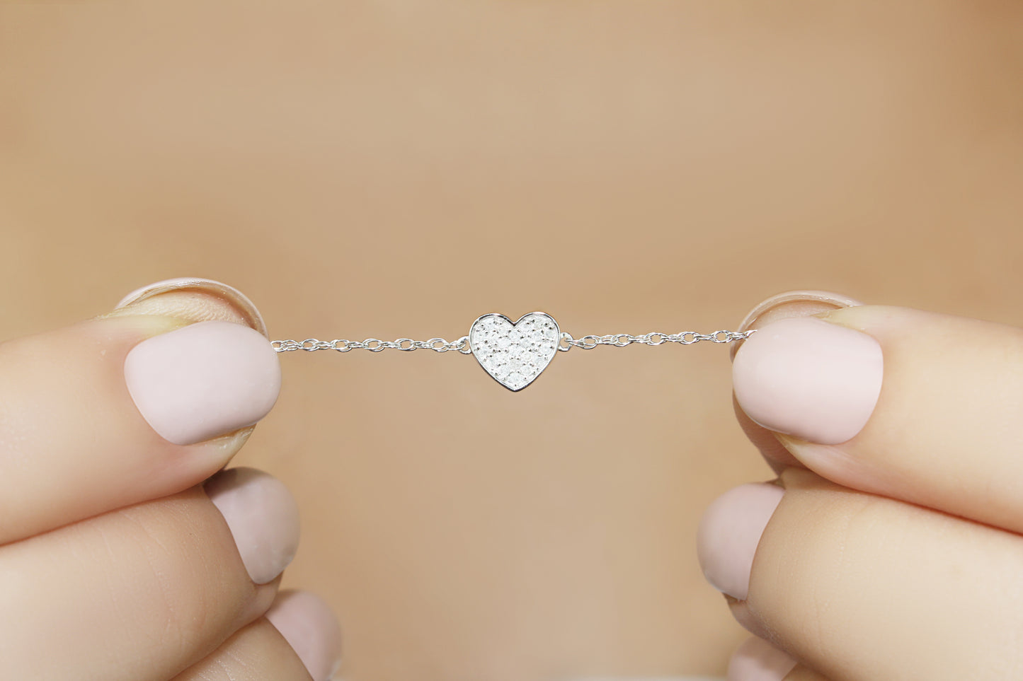 Belantina 14K Gold Diamond Heart Bracelet