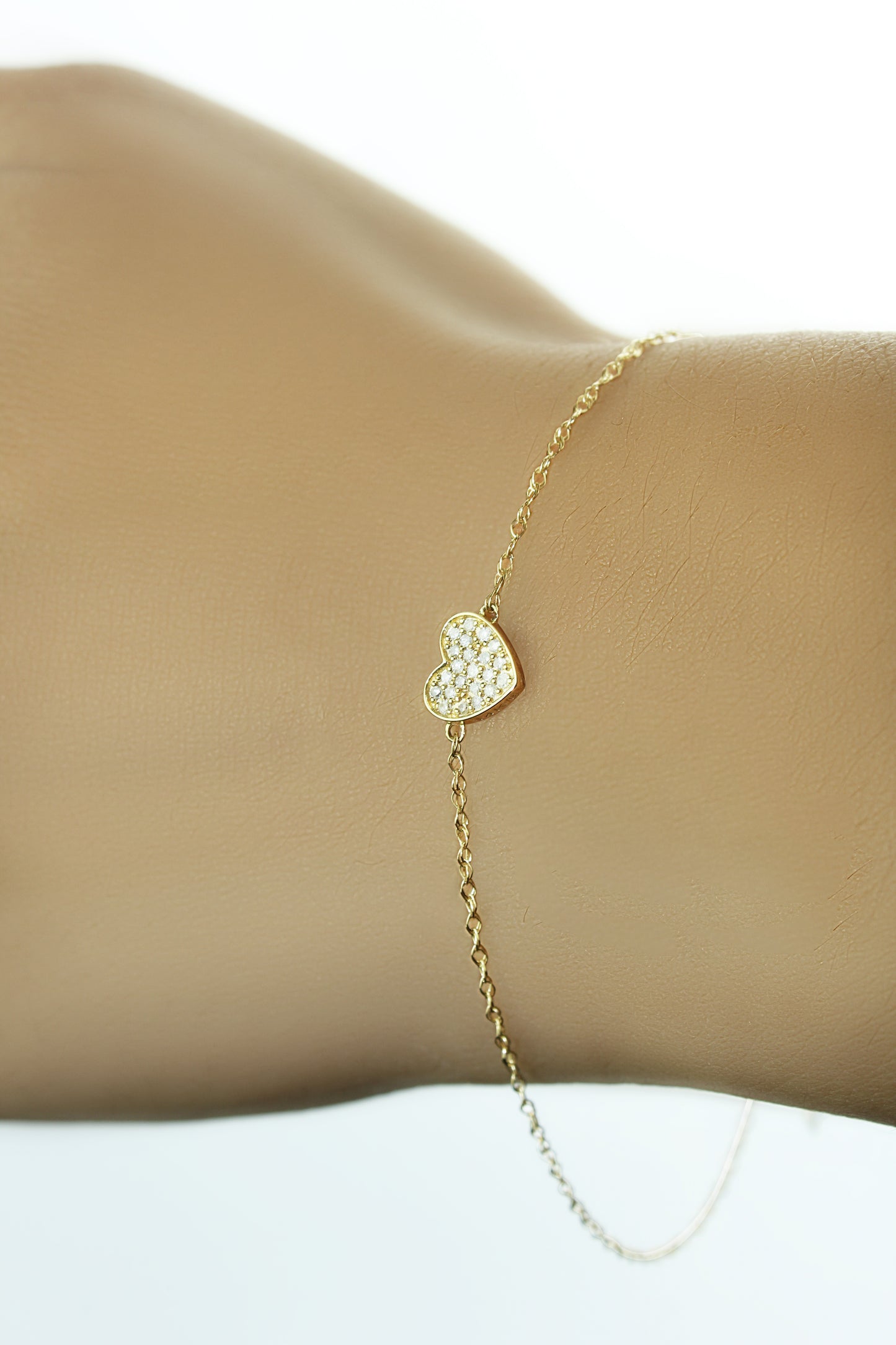 Belantina 14K Gold Diamond Heart Bracelet