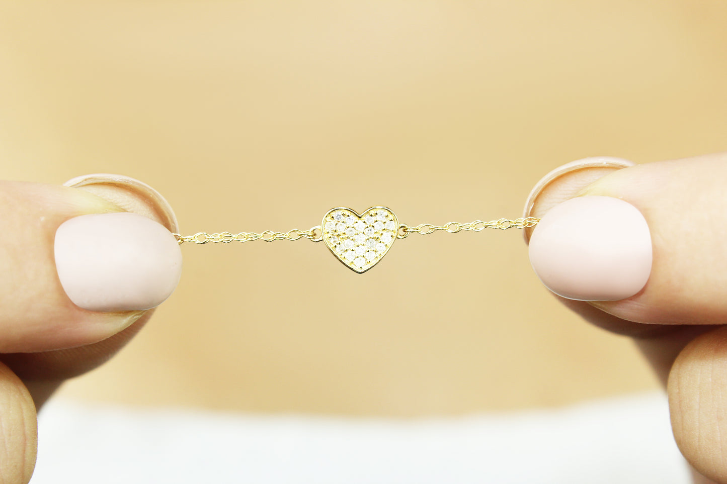 Belantina 14K Gold Diamond Heart Bracelet